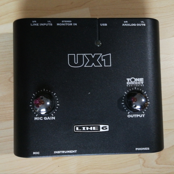 Line 6 UX1 Audio Interface/Pod for PC/Mac - Picture 2 of 6